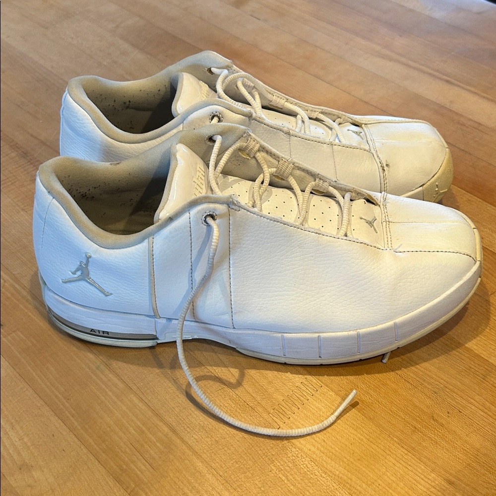 Nike Jordan Team Elite 2 Low White Metallic Silver Men's Sneaker Size 10